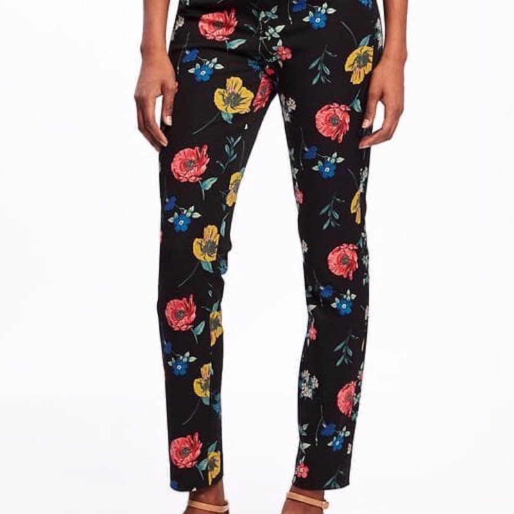 Old navy floral pixie ankle pants